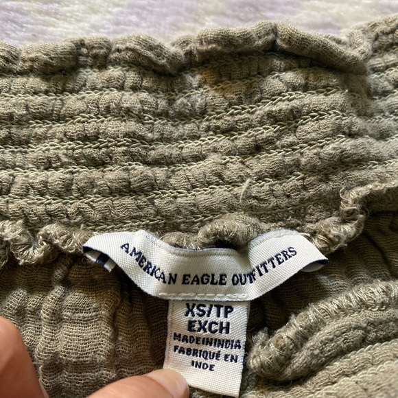 American Eagle Outfitters Off The Shoulder Top - Picture 2 of 3